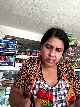 Snapshot of siri_duque chatting on June 13, 8:29 pm siri duque online show from June 13, 8:29 pm