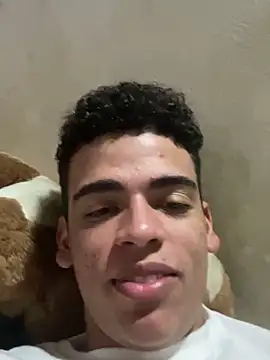 Snapshot of Leo_bunny_hot chatting on December 29, 5:44 pm Leo bunny hot online show from December 29, 5:44 pm