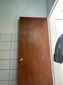 Snapshot of Leo_bunny_hot chatting on January 16, 6:37 pm Leo bunny hot online show from January 16, 6:37 pm