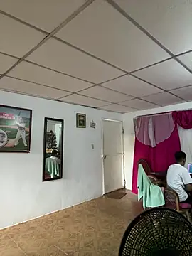 Snapshot of Leo_bunny_hot chatting on January 21, 9:46 pm Leo bunny hot online show from January 21, 9:46 pm