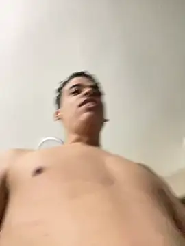 Snapshot of Leo_bunny_hot chatting on January 30, 1:22 am Leo bunny hot online show from January 30, 1:22 am