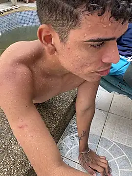 Snapshot of Leo_bunny_hot chatting on February 17, 8:58 pm Leo bunny hot online show from February 17, 8:58 pm