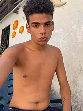 Snapshot of Leo_bunny_hot chatting on March 1, 7:26 pm Leo bunny hot online show from March 1, 7:26 pm