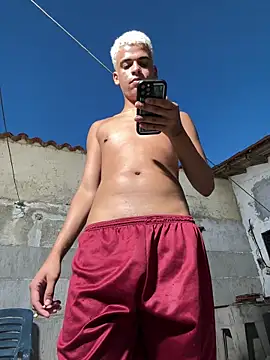 Snapshot of Leo_bunny_hot chatting on October 11, 10:19 pm Leo bunny hot online show from October 11, 10:19 pm