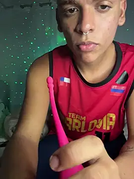 Snapshot of Leo_bunny_hot chatting on November 24, 3:17 am Leo bunny hot online show from November 24, 3:17 am