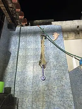 Snapshot of Leo_bunny_hot chatting on December 15, 6:17 am Leo bunny hot online show from December 15, 6:17 am