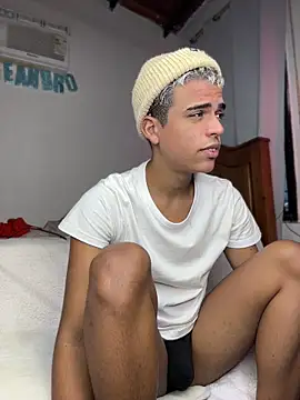 Leo bunny hot online show from July 13, 12:02 am