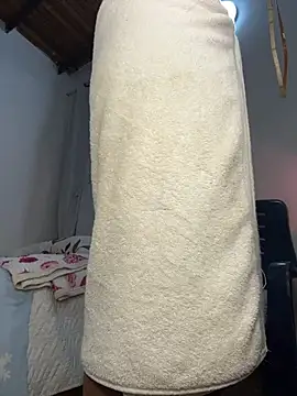 Leo bunny hot online show from August 2, 9:02 pm