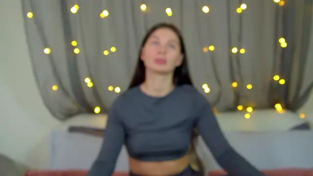 Snapshot of AlexandraBloom chatting on November 12, 6:41 pm AlexandraBloom online show from November 12, 6:41 pm