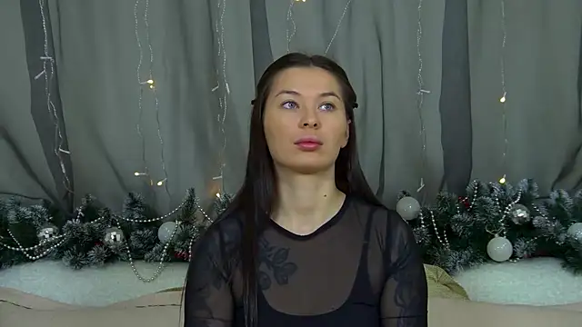 Snapshot of AlexandraBloom chatting on December 4, 6:38 pm AlexandraBloom online show from December 4, 6:38 pm