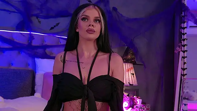 IvyRaven online show from October 29, 6:42 pm