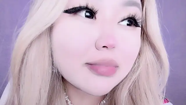 amelia sunlight online show from December 17, 3:39 am