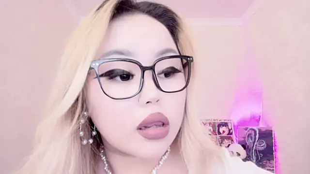 amelia sunlight online show from February 19, 1:08 am