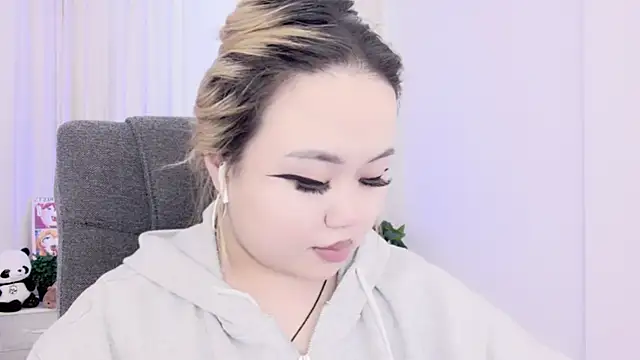 amelia sunlight online show from March 19, 2:37 am