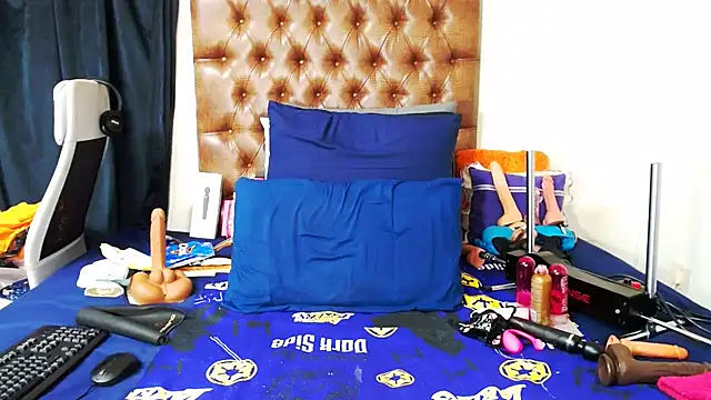 Hotxbums22 online show from February 7, 2:48 am