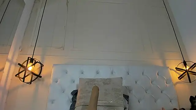 Slut Milf  online show from February 4, 1:45 am