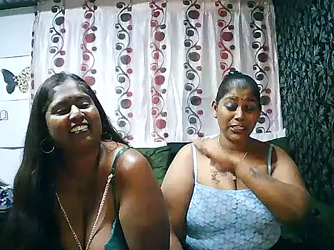 Snapshot of indiansuga chatting on November 7, 6:41 pm indiansuga online show from November 7, 6:41 pm