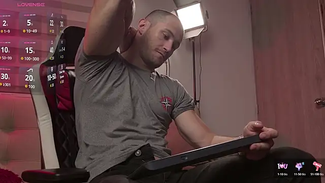AxelFairchaild online show from May 17, 11:28 am