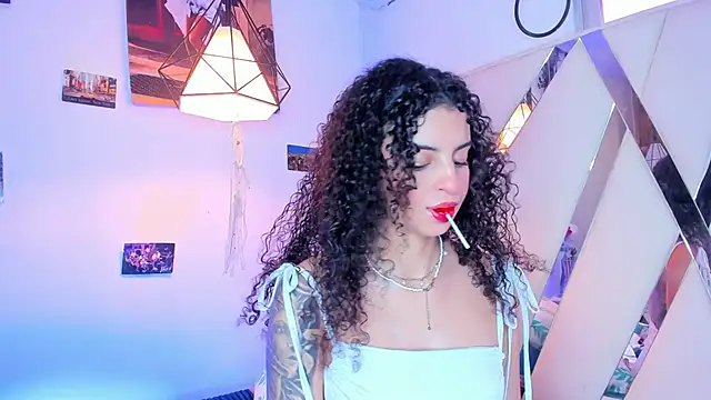 CurlyRose   online show from March 14, 8:38 pm