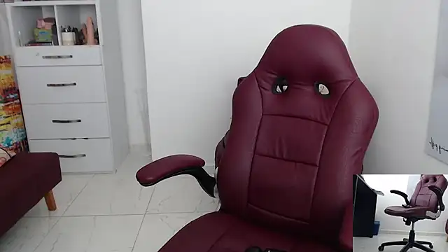 Serenay  online show from January 2, 8:57 pm