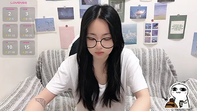 LiLiYbaby online show from April 29, 6:39 am