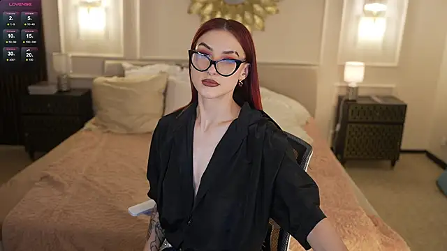 Snapshot of Magnetic_Mia_ chatting on May 25, 11:00 pm Magnetic Mia online show from May 25, 11:00 pm