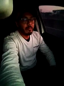 Snapshot of johnwalkerRjts chatting on July 7, 9:24 am johnwalkerRjts online show from July 7, 9:24 am
