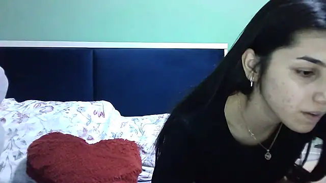 Ahotkittyxxx online show from December 15, 3:53 pm