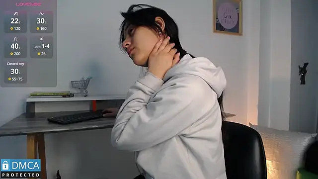 Snapshot of floriamANDjazmin chatting on February 5, 11:12 am floriamANDjazmin online show from February 5, 11:12 am