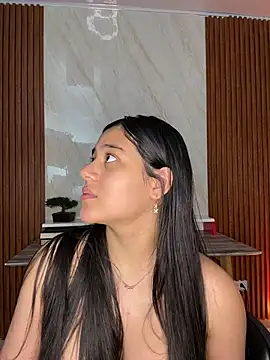 floriamANDjazmin online show from May 7, 7:52 pm