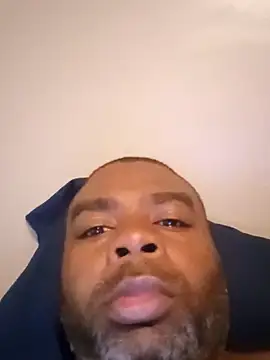 Snapshot of SLOWSTRO chatting on December 14, 7:25 pm SLOWSTRO online show from December 14, 7:25 pm