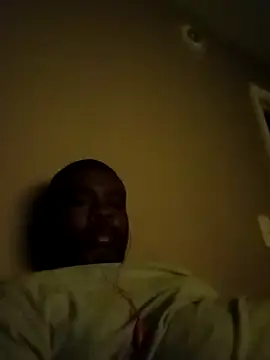 Snapshot of SLOWSTRO chatting on December 23, 1:40 am SLOWSTRO online show from December 23, 1:40 am