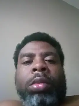 Snapshot of SLOWSTRO chatting on March 5, 2:02 pm SLOWSTRO online show from March 5, 2:02 pm