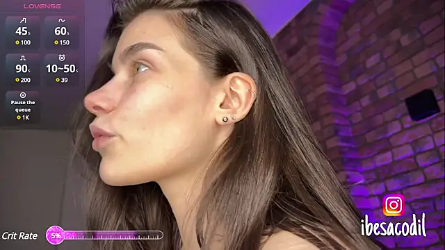 Snapshot of adriana_allien chatting on March 1, 6:35 am adriana allien online show from March 1, 6:35 am