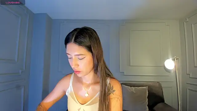 TaraLawrence online show from February 10, 3:32 am