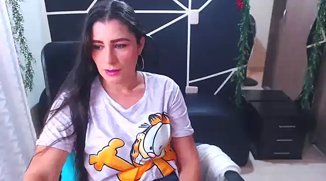 LUCY LI online show from March 5, 6:12 pm