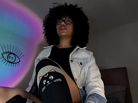 Snapshot of Ale_xandra chatting on March 8, 2:04 am Ale xandra online show from March 8, 2:04 am