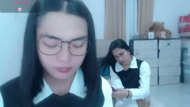 zhaviahale21 online show from July 22, 1:03 pm