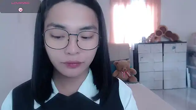 zhaviahale21 online show from August 5, 4:37 am