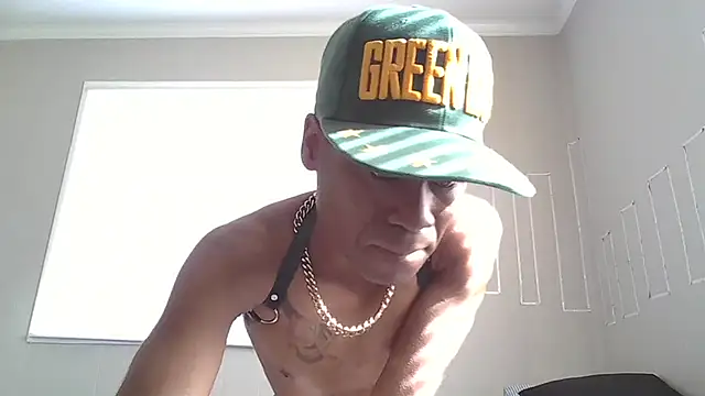 PETER-RABIT online show from December 14, 5:47 pm