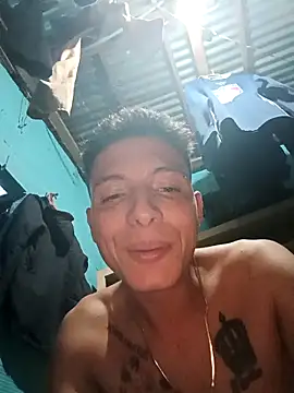 Snapshot of 23cmdentrodeti chatting on October 24, 10:39 pm 23cmdentrodeti online show from October 24, 10:39 pm