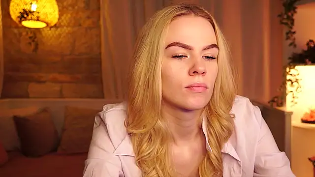 sn0w barbie online show from November 4, 9:41 am