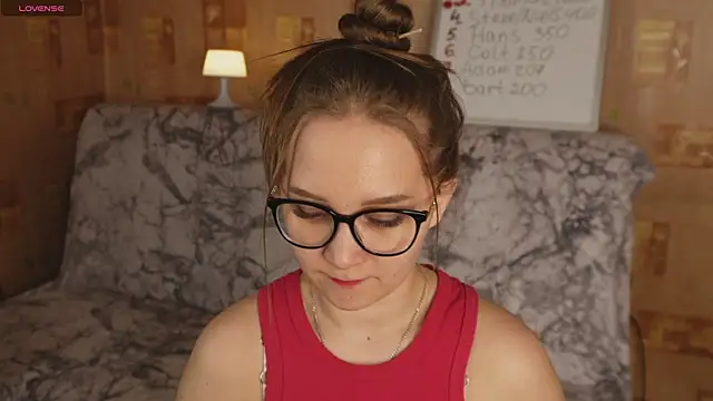 Snapshot of Miatiny chatting on January 17, 7:05 pm Miatiny online show from January 17, 7:05 pm