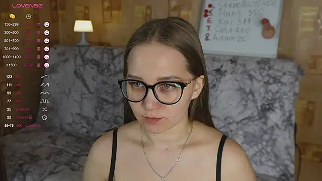 Snapshot of Miatiny chatting on January 23, 6:14 pm Miatiny online show from January 23, 6:14 pm