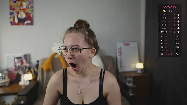 Snapshot of Miatiny chatting on September 10, 3:17 am Miatiny online show from September 10, 3:17 am