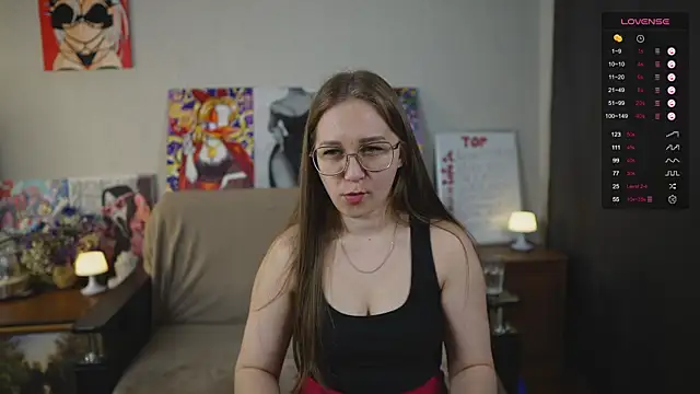 Snapshot of Miatiny chatting on November 10, 5:23 pm Miatiny online show from November 10, 5:23 pm