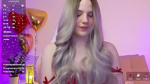 Roxieex online show from February 15, 12:15 am