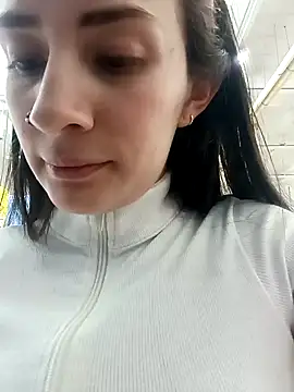 SAMANTHA-16  online show from January 18, 5:15 pm