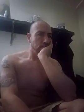 nakedtony81 online show from March 18, 5:32 am