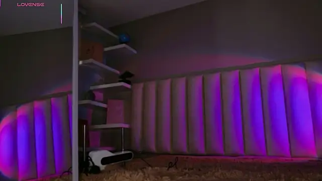 Megan mooree  online show from December 5, 12:36 pm